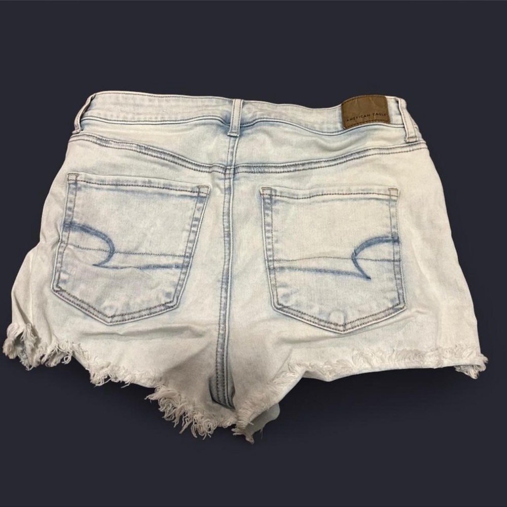 American Eagle Outfitters Light Wash Jean Shorts - Picture 2 of 2